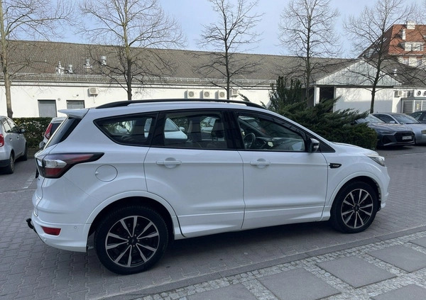 Ford Kuga cena 65900 przebieg: 213000, rok produkcji 2019 z Pilzno małe 631